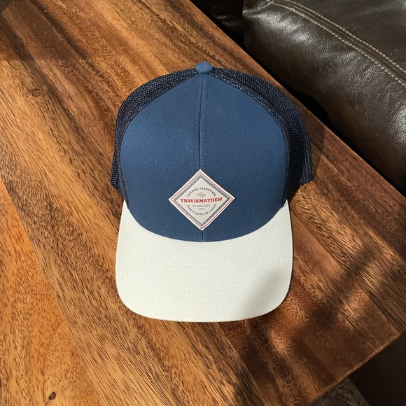 Travis Mathew snap back. Brand new - Picture 1 of 3